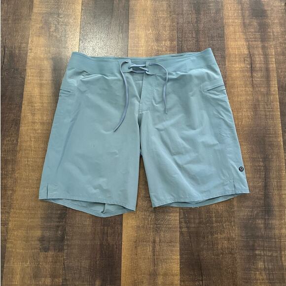 Lululemon Current State Board Short 9" Size 38 - Picture 1 of 8
